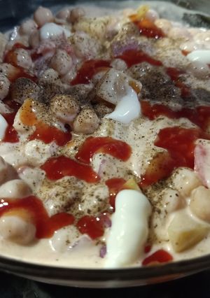A picture of Mayu chana chaat.