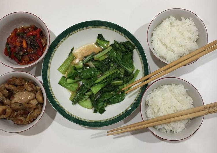 🍽 Menu set: trio tumis - pokcoy, ayam bawang putih, bawang merah