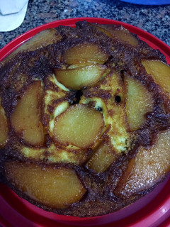 Una foto de Torta marmolada invertida de Pera❤️🍐 Sin Horno