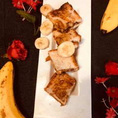 A picture of Banana and nutella Sandwich.