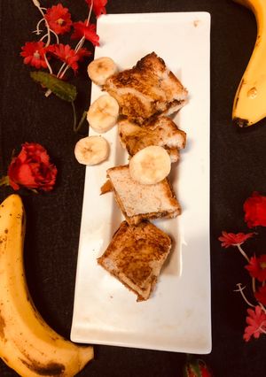 A picture of Banana and nutella Sandwich.