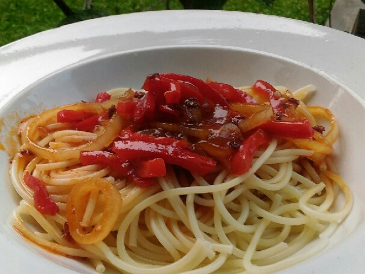 Resep: Spaghetti Bolognese sauce with Paprika Kekinian