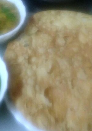 A picture of Dal pakwan.