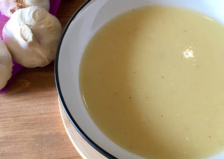 How to Prepare Award-winning Roasted Garlic Broth