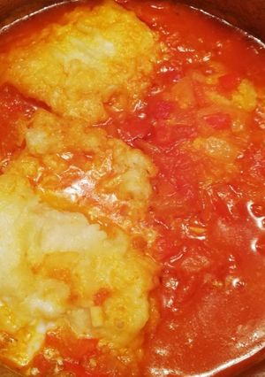 Una foto de Bacalao con tomate