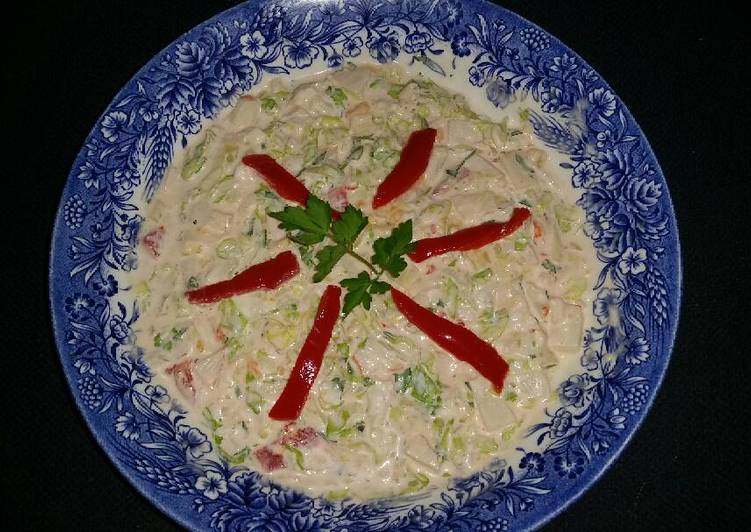 Ensaladilla de cola de langosta, langostinos y piña🍍