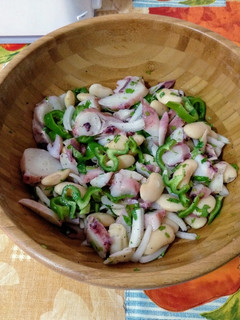 Una foto de Deliciosa ensalada de judiones con pulpo a mi estilo