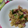 Ensaladilla de patata, remolacha con crema de tofu y perejil enriquecida con Agua de Mar