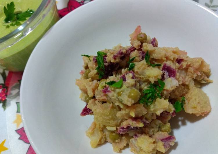 Ensaladilla de patata, remolacha con crema de tofu y perejil enriquecida con Agua de Mar