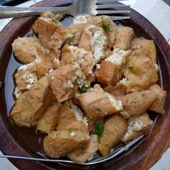 A picture of Tahu Gejrot.