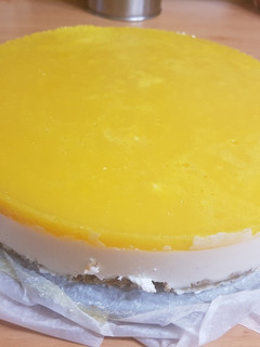 Una foto de Tarta de mango y coco