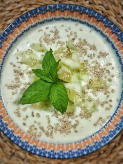 Una foto de Sopa de pepino y yogurt
