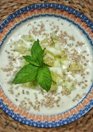 Foto principal de Sopa de pepino y yogurt