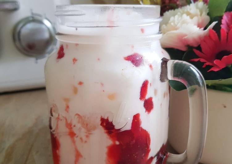 149. Korean Strawberry Milk Latte