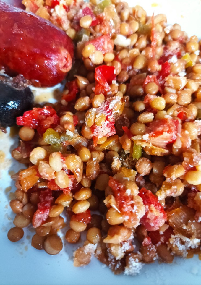 Una foto de Lentejas casi caseras