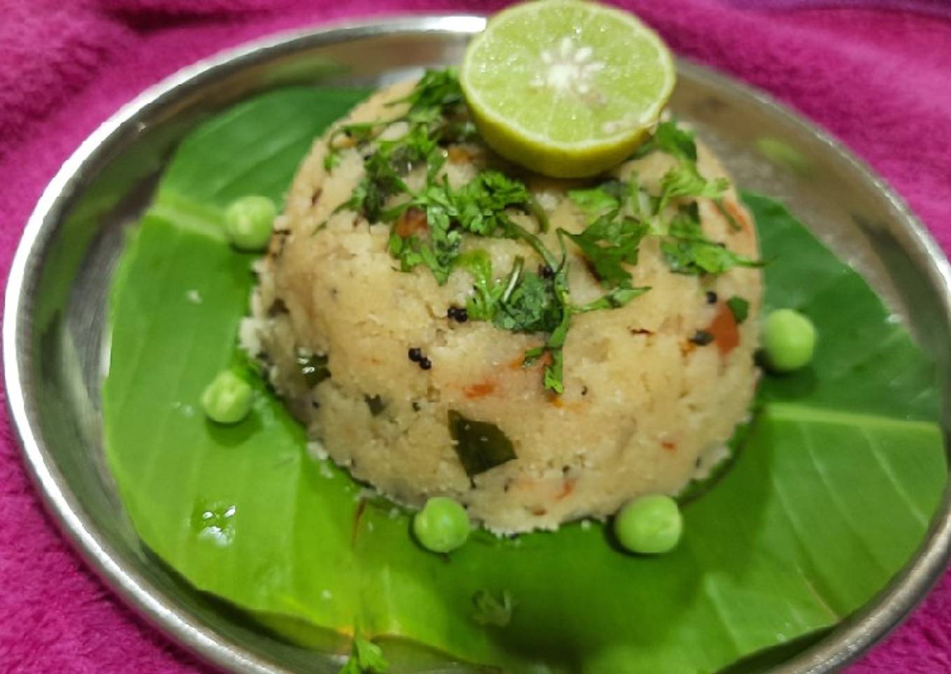 Vegetable sooji upma (rava upma)