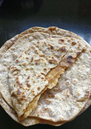 A picture of Peanut and sesame seeds Poli.