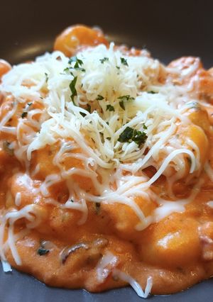 Tejszínes paradicsomos gnocchi 🍅🧀 recept fotója