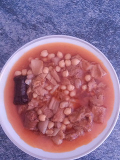 Una foto de Callos con garbanzos rapidos