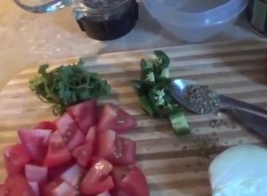 Una foto de Salsa Para Tostadas, tacos dorados, tacos suaves y dorados  receta mexicana