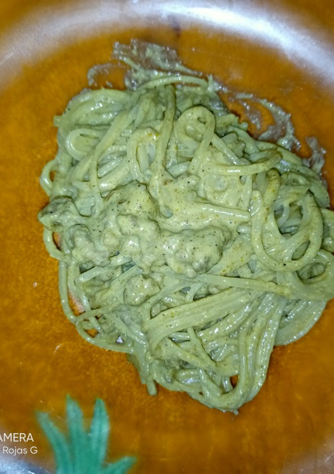 Una foto de Spaghettis al curry 🌾