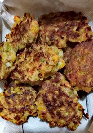 Una foto de Croquetas de atún con cubitos de verdura