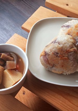 3F Kitchen - 芋頭香菇油豆腐炊飯飯糰+筑前煮 / 全素 的食譜成品照片