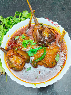 बैंगन मसाला करी (baingan masala curry recipe in Hindi) रेसिपी मुख्य फोटो