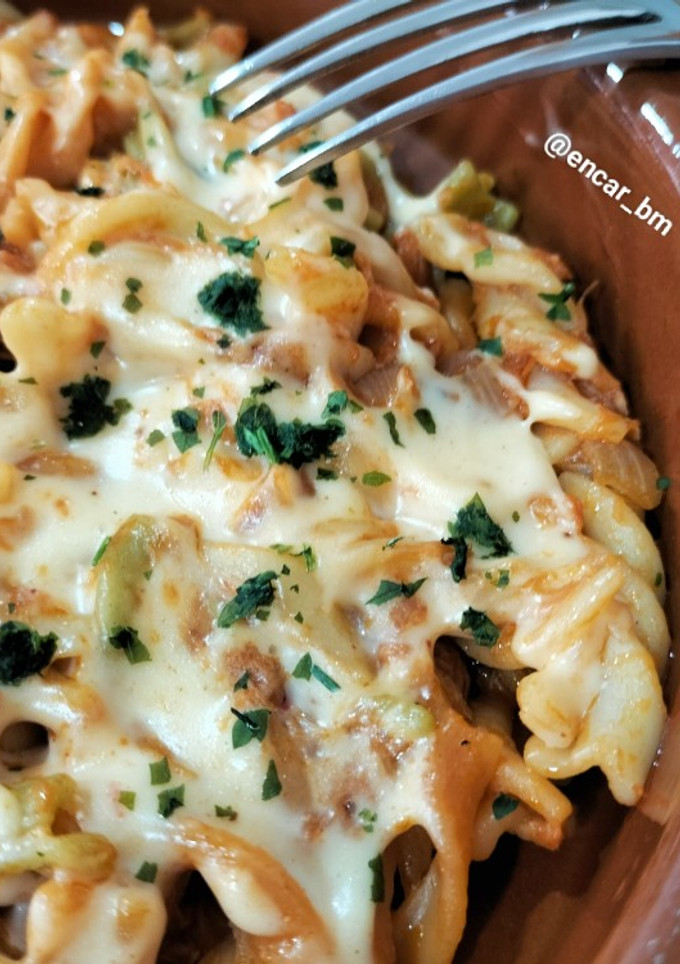 Una foto de Fusilli con atún, gratinado con mayonesa sweet chilli