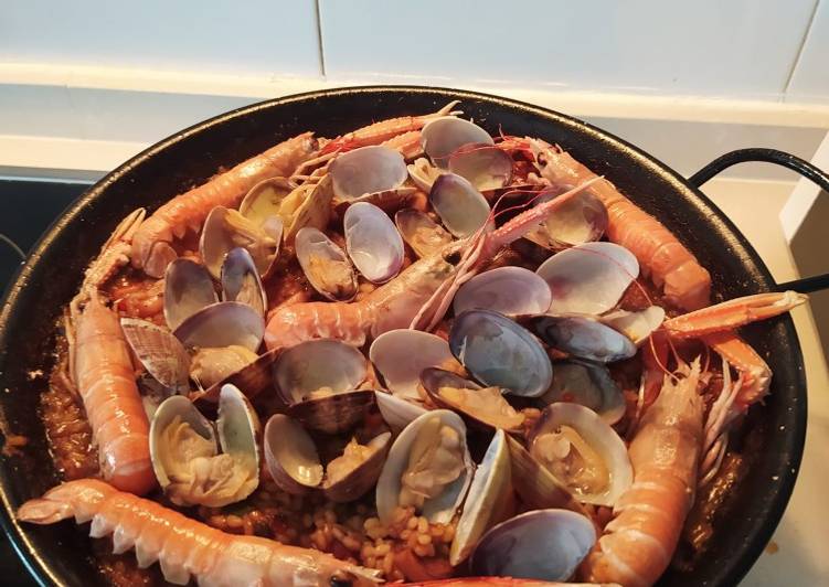 Paella de marisco