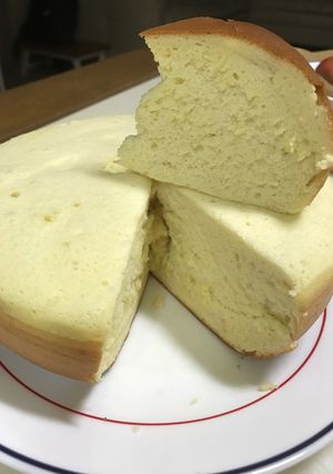 Hình của món Bánh bông lan bằng nồi cơm điện.