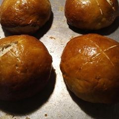 A picture of Pretzel Rolls.