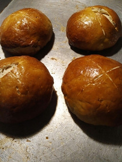 A picture of Pretzel Rolls.