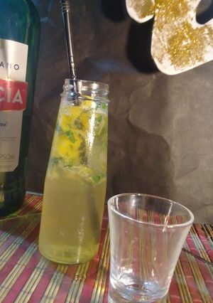 Una foto de Hora del brindis!!! suspiros de menta!!!!🌿🌿