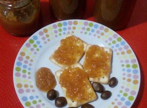 Una foto de Mermelada gourmet de nísperos