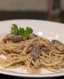 Spaghetti in mushroom cream sauce