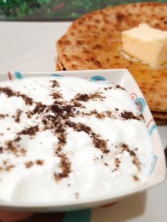 पनीर का पराठा विथ दही और अचार (Paneer ka paratha with dahi aur achar recipe in Hindi) रेसिपी मुख्य फोटो