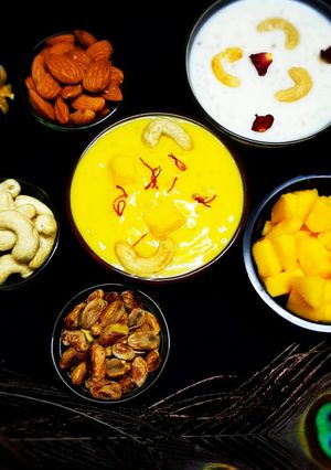 A picture of Mango Kheer.