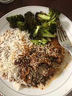 Una foto de Honey sesame chicken -Instant pot