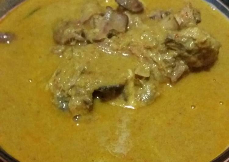 Langkah Mudah untuk meracik Gulai jeroan ayam, Enak Banget