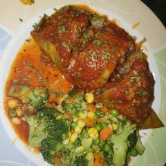 A picture of Stuffed cabbage rolls.