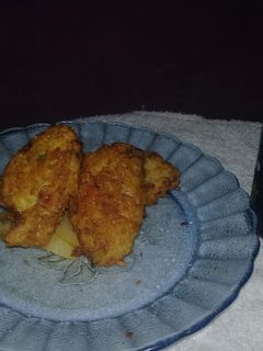 Una foto de Bocaditos o croquetas de arroz, pollo y verduras reciclados!!!