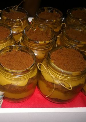 Una foto de Chocotorta en frasquitos