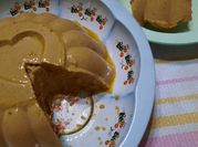 Una foto de flan de pan