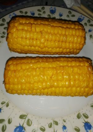 Una foto de Mazorcas de maíz al horno 🌽