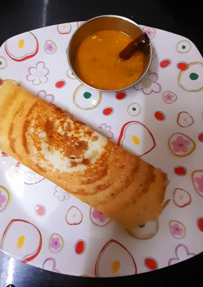 ઢોસા (Dosa Recipe In Gujarati) રેસીપી મુખ્ય ફોટો