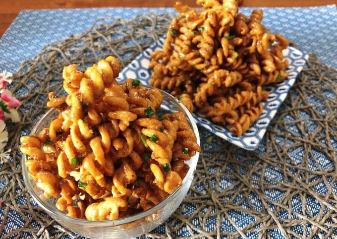 Steps to Prepare Fancy 🧑🏽‍🍳🧑🏼‍🍳 Pasta Crackers Recipe • Crispy Pasta Snack• Thai Flavour • Krob Kem |ThaiChef food for Diet Food