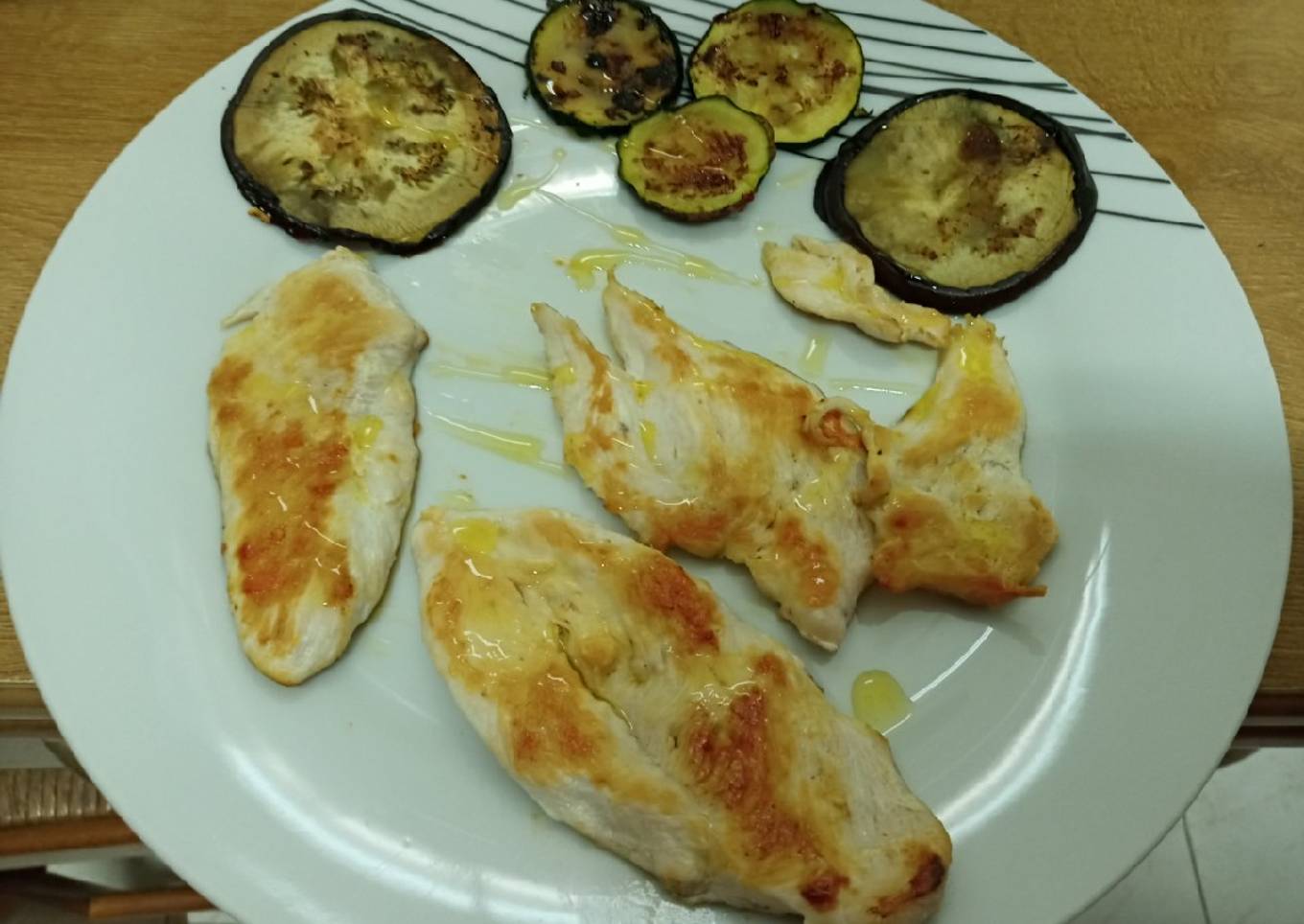 ✅🗣📢 Pechuga a la plancha con calabacín y berenjena