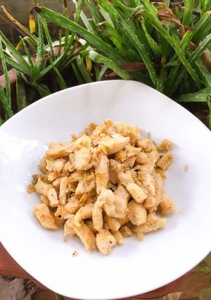 Hình của món Gà Xào Sả Ớt.