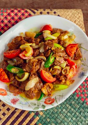 Gambar Daging Goreng Kunyit Basah-basah